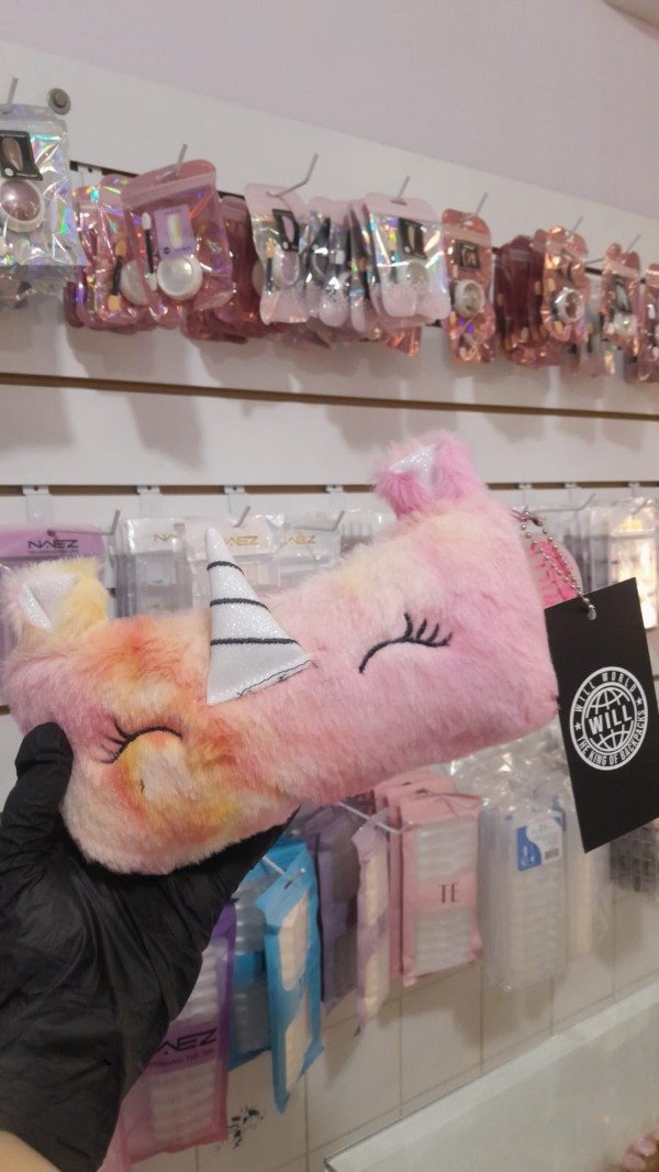 Cartuchera / porta cosméticos de peluche 5