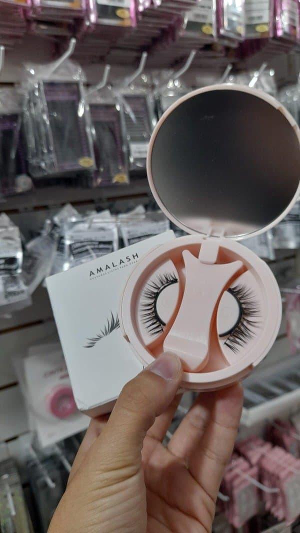 Modelo L09 SOFT  PESTAÑAS IMANTADAS SIN PEGAMENTO Y REUTILIZABLES