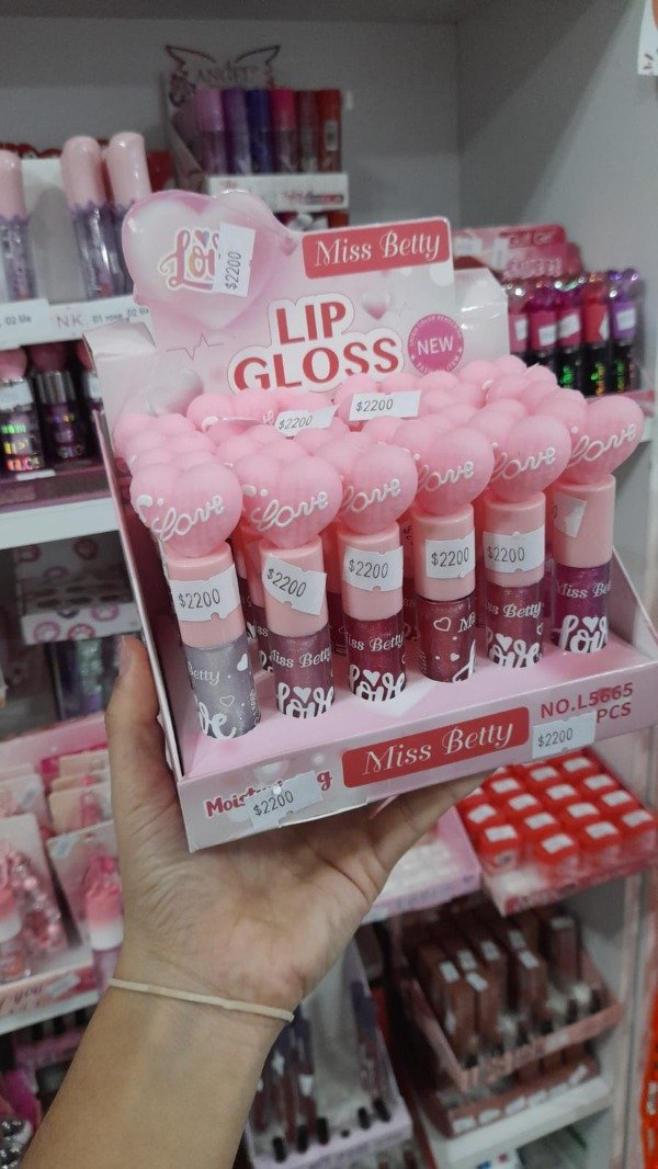 Lip glos con brillo Corazón MISS BETTY