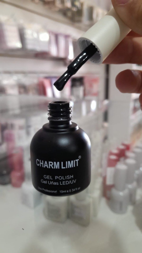 Esmalte negro Pop