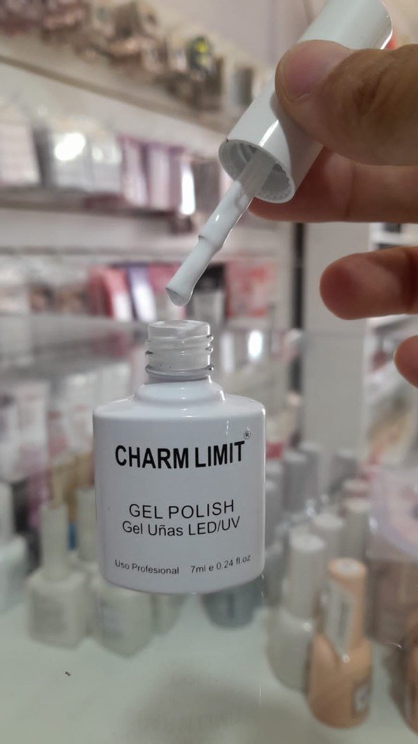 Esmalte blanco Charm limit