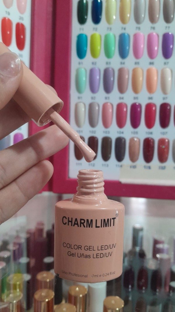 Esmalte charm limit colección 01 tono 15