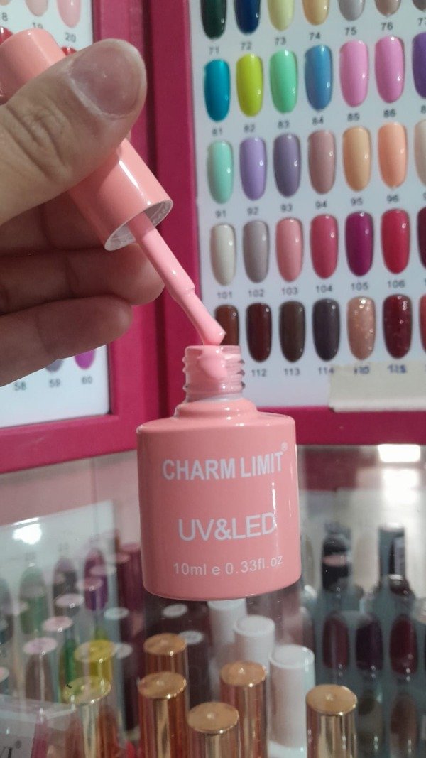 Esmalte charm limit colección 01 tono 22