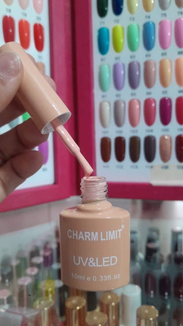 Esmalte charm limit colección 01 tono 39