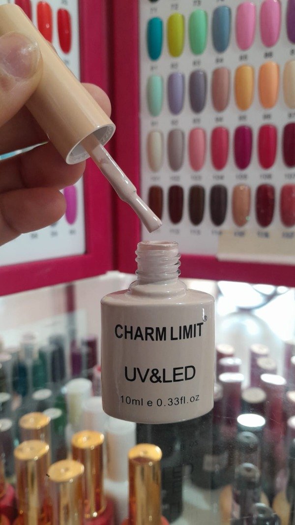 Esmalte charm limit colección 01 tono 76