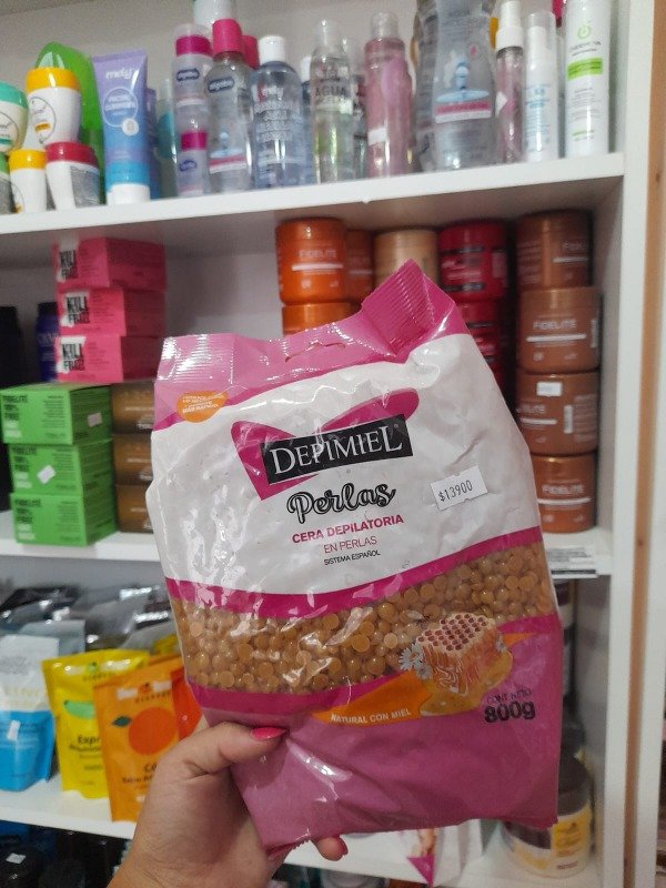 Cera depilatoria en perla 800g clásica con miel