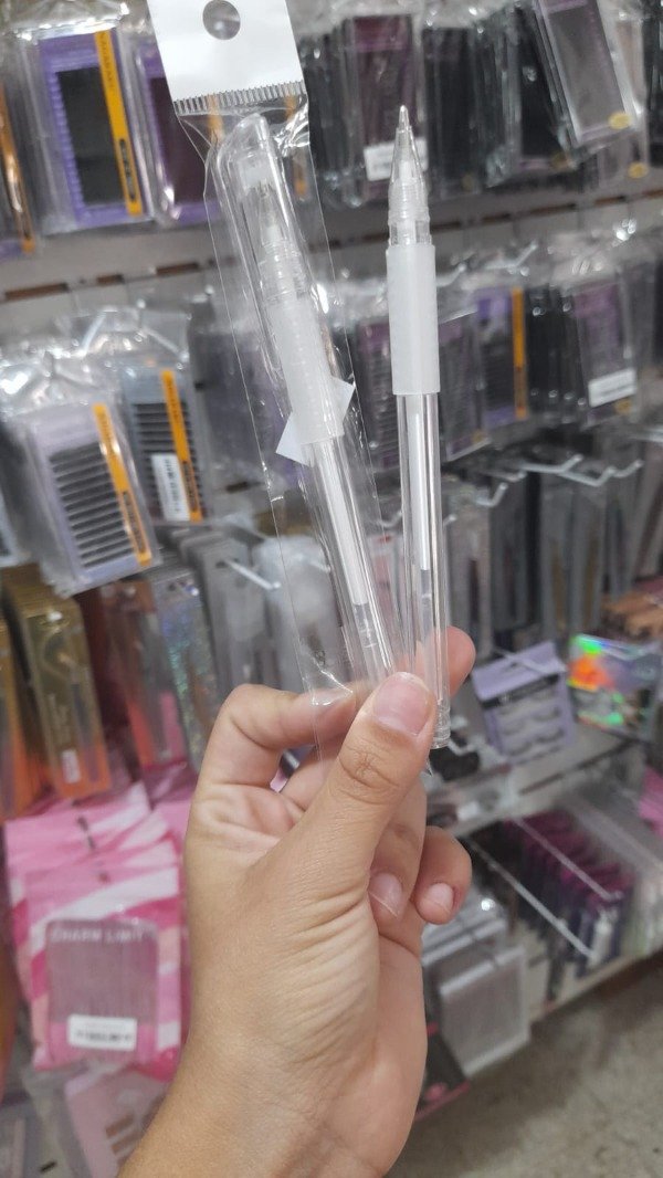 Lapicera blanca para cejas