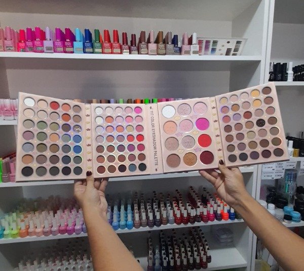 Super librito de sombras LABUBU
