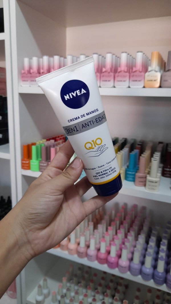 Crema de manos 3 en 1 anti-edad NIVEA