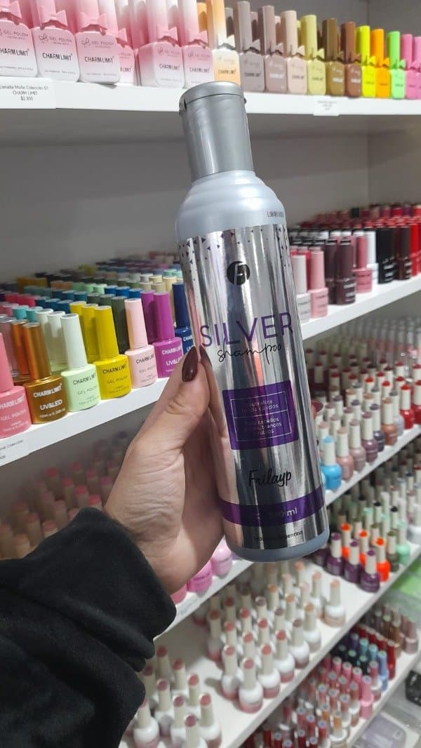 Shampo neutralizante para grises, blancos y rubios FRILAYP