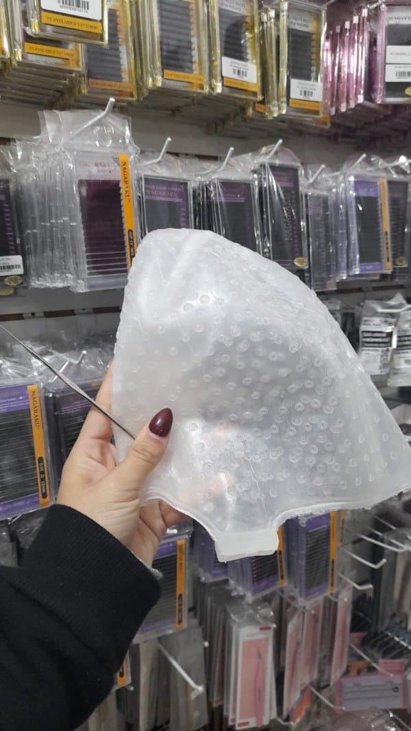 Gorro de silicona blanco con aguja